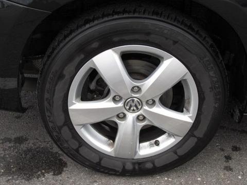 Volkswagen Routan 4dr Sdn 3.0L Sport RWD Other