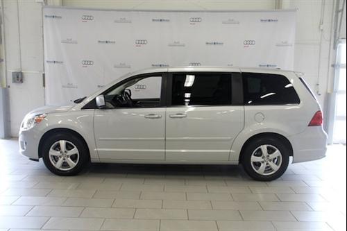 Volkswagen Routan 5XT Other