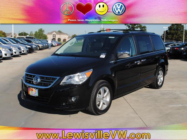 Volkswagen Routan Unknown MiniVan