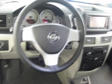 Volkswagen Routan 5XT MiniVan