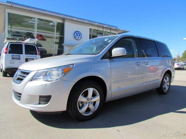 Volkswagen Routan Sport Navigation Coupe MiniVan