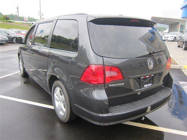 Volkswagen Routan Premiun MiniVan