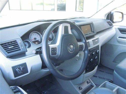 Volkswagen Routan 2011 photo 4