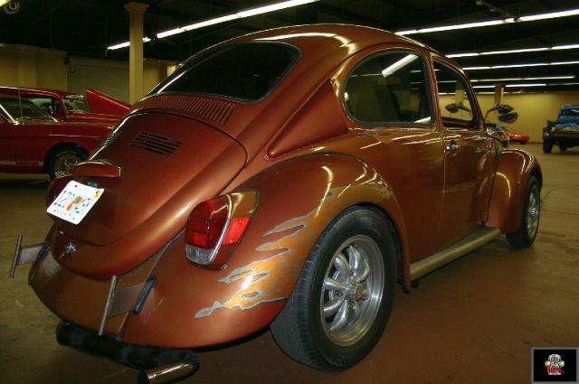 Volkswagen Super Beetle 1971 photo 1