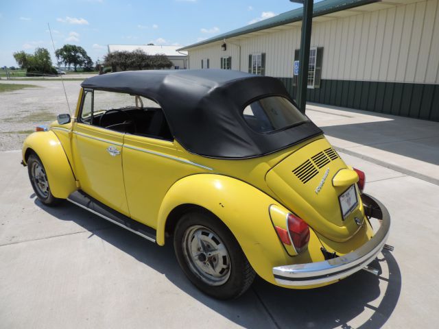 Volkswagen Super Beetle 1972 photo 2