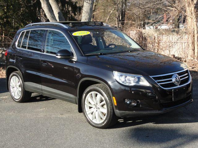 Volkswagen Tiguan 4-door Extended Unspecified
