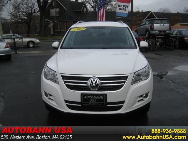 Volkswagen Tiguan 2009 photo 1