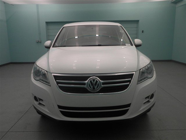 Volkswagen Tiguan 2009 photo 3