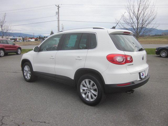 Volkswagen Tiguan 2009 photo 2