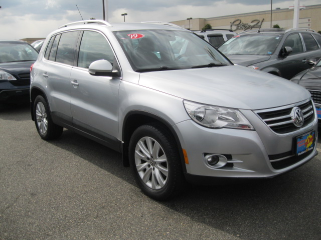 Volkswagen Tiguan 2009 photo 1