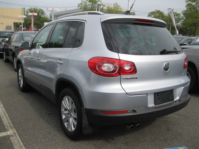 Volkswagen Tiguan 2009 photo 5