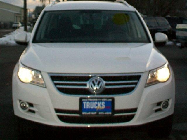 Volkswagen Tiguan 2009 photo 2