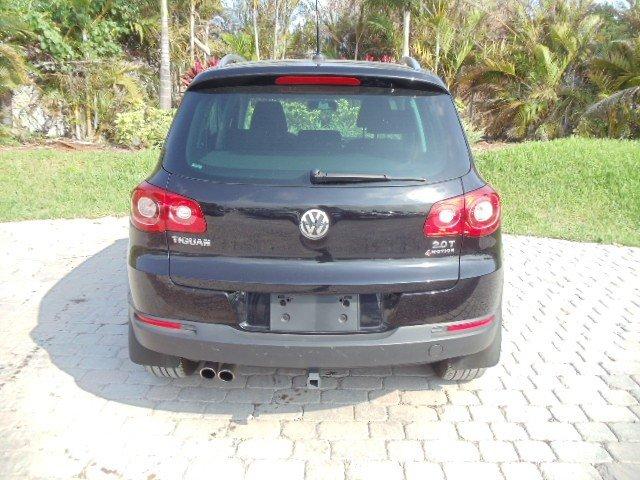 Volkswagen Tiguan 2009 photo 2