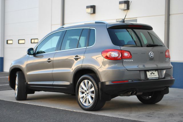Volkswagen Tiguan 2009 photo 3