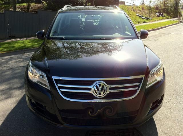 Volkswagen Tiguan 2010 photo 4