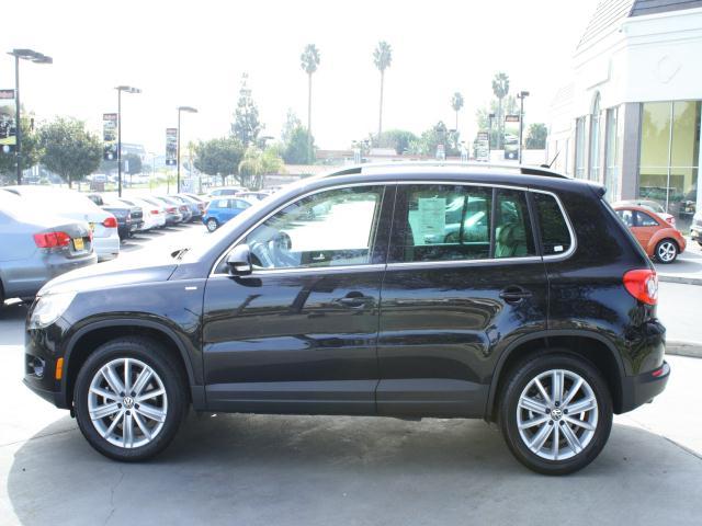 Volkswagen Tiguan 2010 photo 2