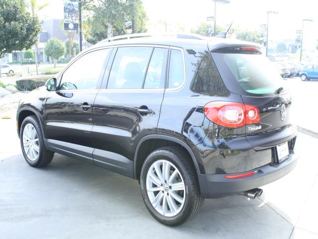 Volkswagen Tiguan 2010 photo 3
