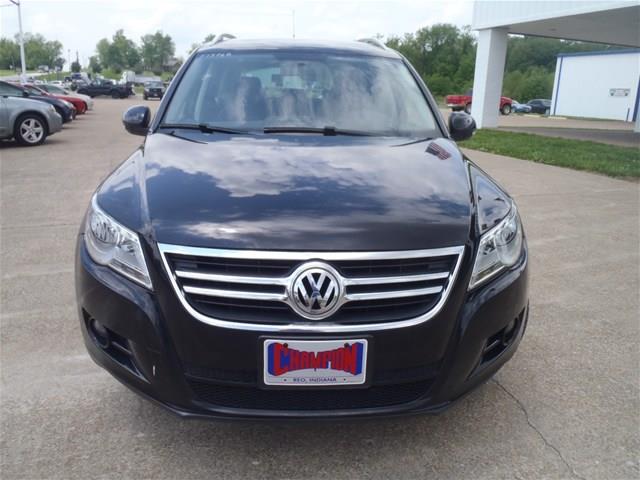 Volkswagen Tiguan 2010 photo 2