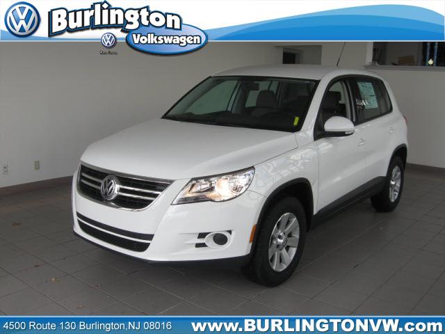 Volkswagen Tiguan XR Sport Utility