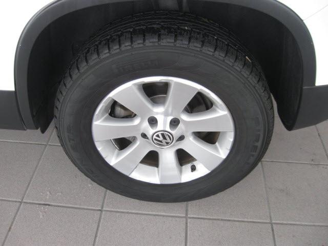 Volkswagen Tiguan 2010 photo 5