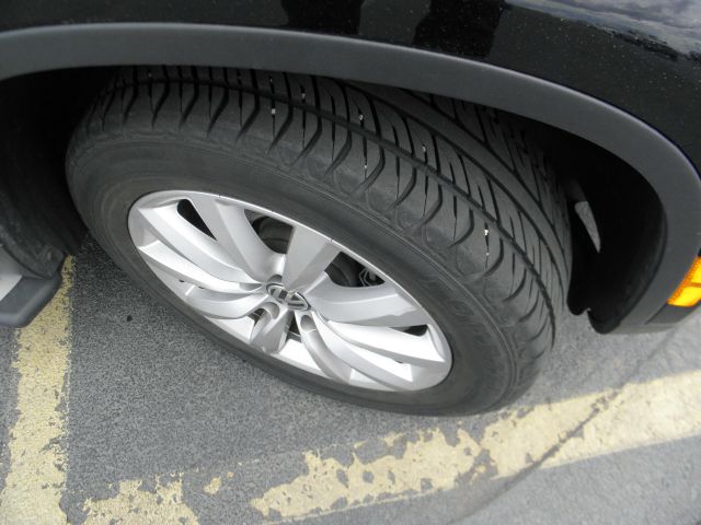 Volkswagen Tiguan Malibu Convertible SUV