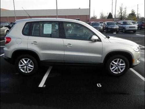 Volkswagen Tiguan 2011 photo 1