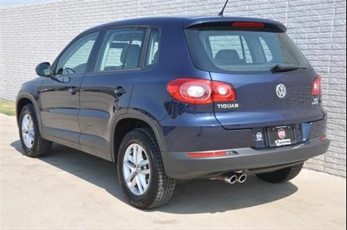 Volkswagen Tiguan 2011 photo 1