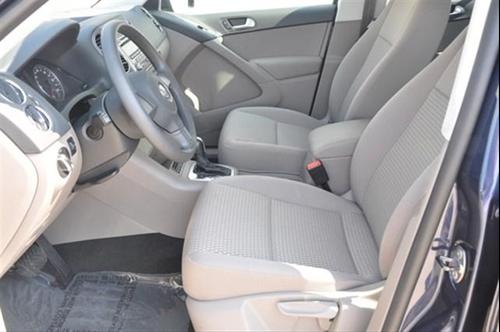 Volkswagen Tiguan 2011 photo 2