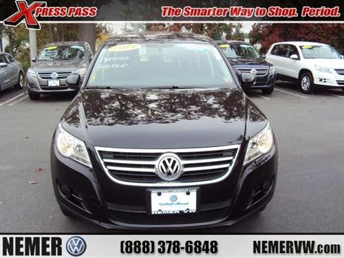 Volkswagen Tiguan 2011 photo 5