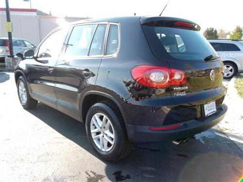 Volkswagen Tiguan 2011 photo 3