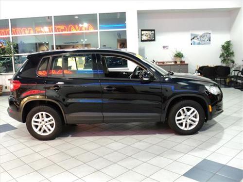 Volkswagen Tiguan 2011 photo 2