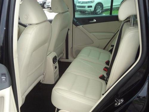 Volkswagen Tiguan 2011 photo 3