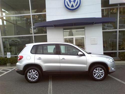 Volkswagen Tiguan 2011 photo 2