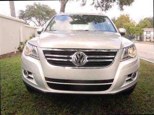Volkswagen Tiguan 2011 photo 1