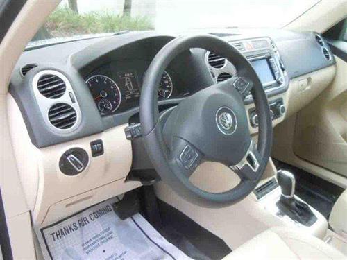 Volkswagen Tiguan 2011 photo 3