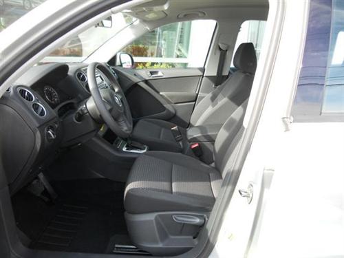Volkswagen Tiguan 2011 photo 5