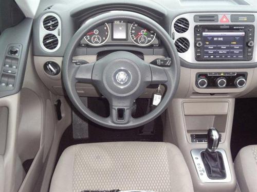 Volkswagen Tiguan 2011 photo 4