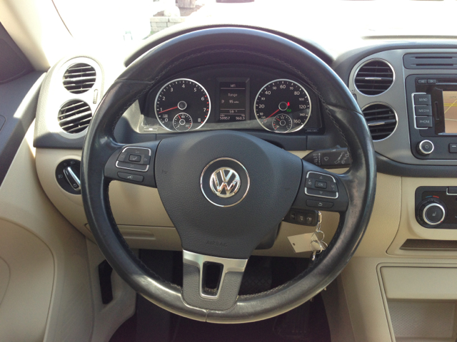Volkswagen Tiguan 2011 photo 10
