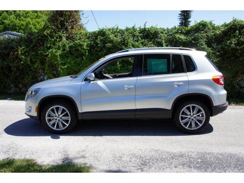 Volkswagen Tiguan 2011 photo 1