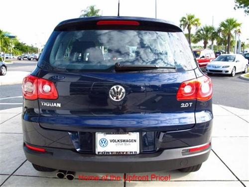 Volkswagen Tiguan 2011 photo 3