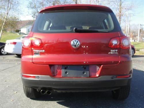 Volkswagen Tiguan 2011 photo 3