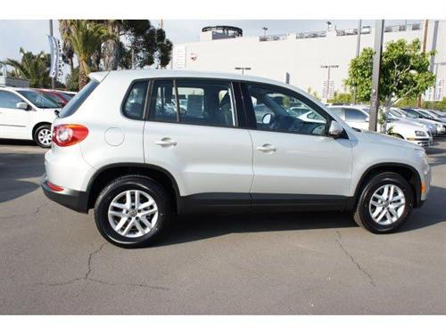Volkswagen Tiguan 2011 photo 3