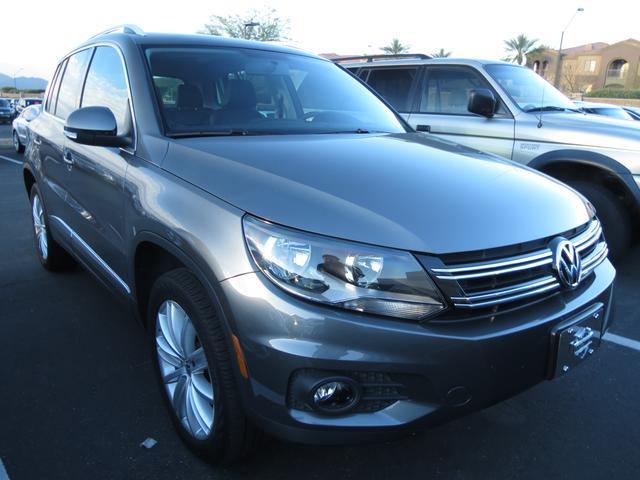 Volkswagen Tiguan 5XT SUV