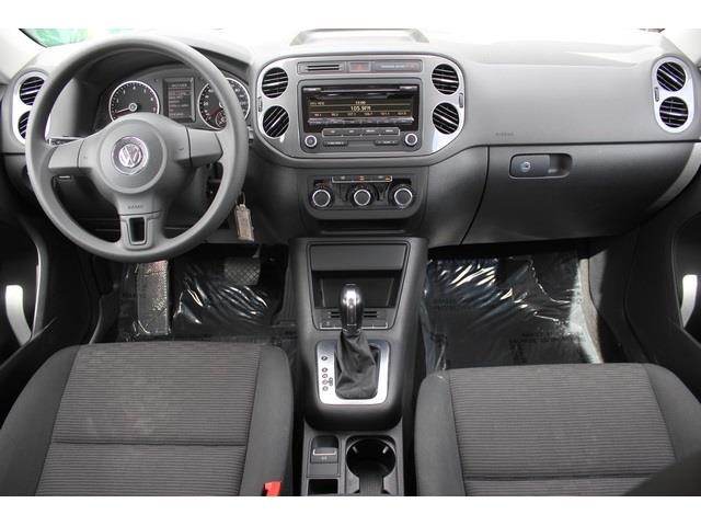 Volkswagen Tiguan XR SUV