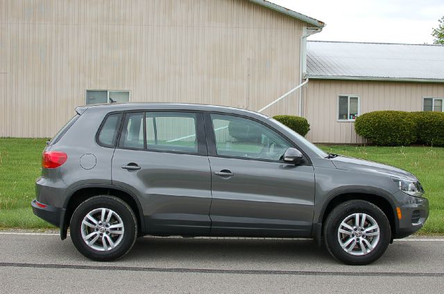 Volkswagen Tiguan 2012 photo 3