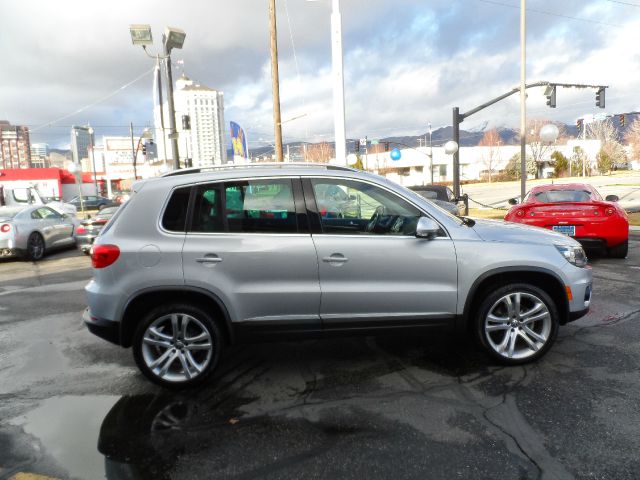 Volkswagen Tiguan 2013 photo 2