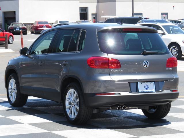 Volkswagen Tiguan SE SUV