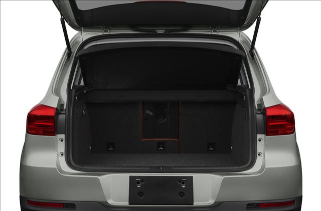 Volkswagen Tiguan FWD 4dr Hybrid Limited SUV