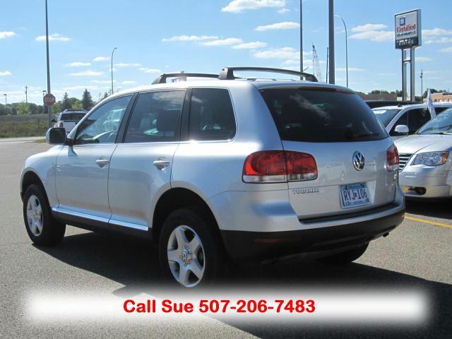 Volkswagen Touareg 2004 photo 1