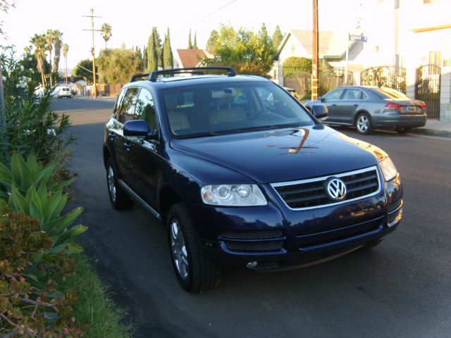 Volkswagen Touareg 2004 photo 1